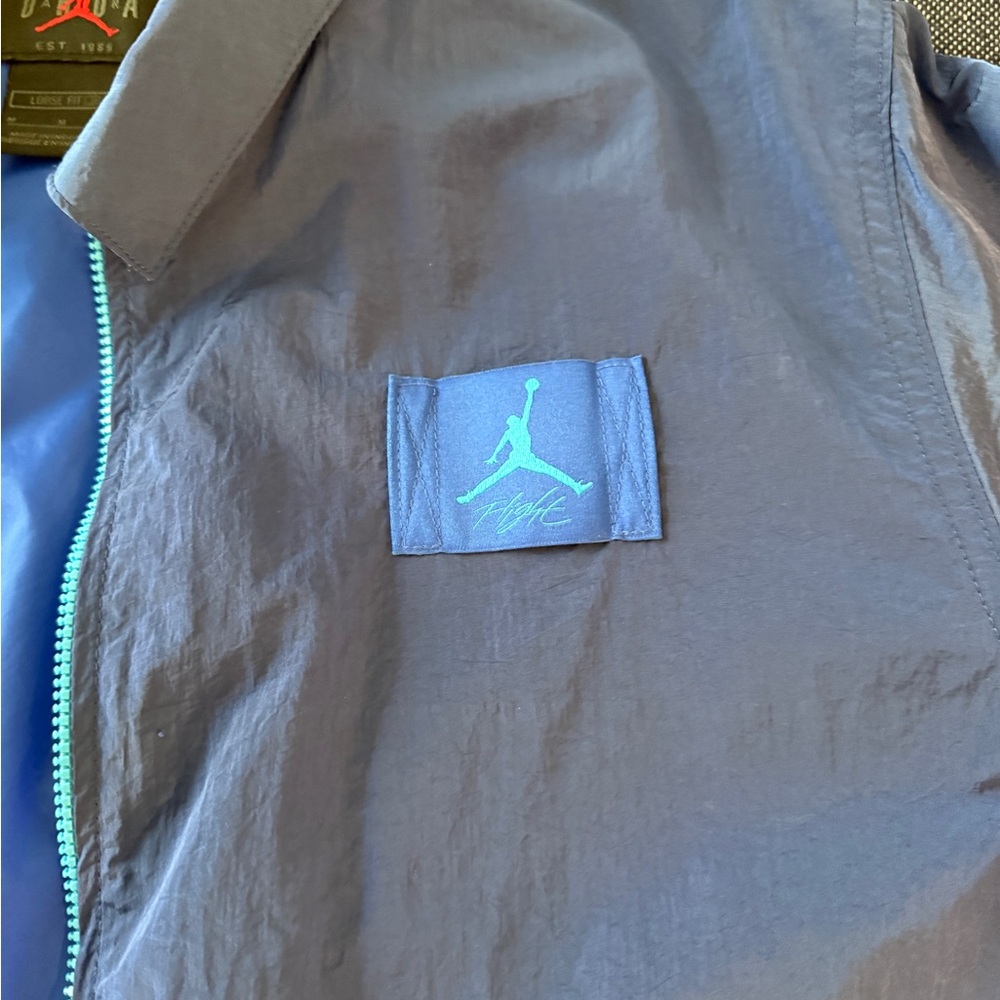 Jordan Essentials Woven Jacket View 3